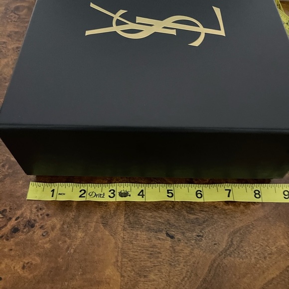 Authentic YSL Paper gift box - Picture 3 of 5